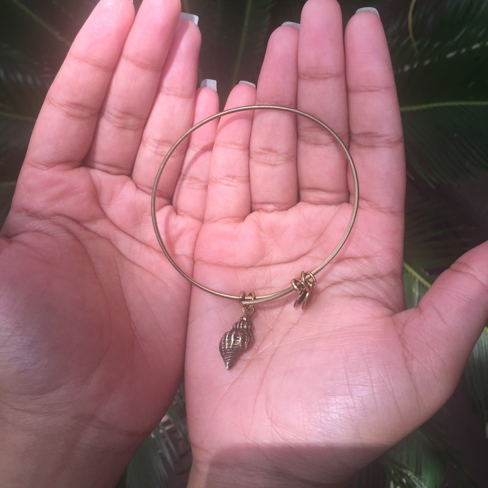 Alex and Ani 'conch shell' bangle